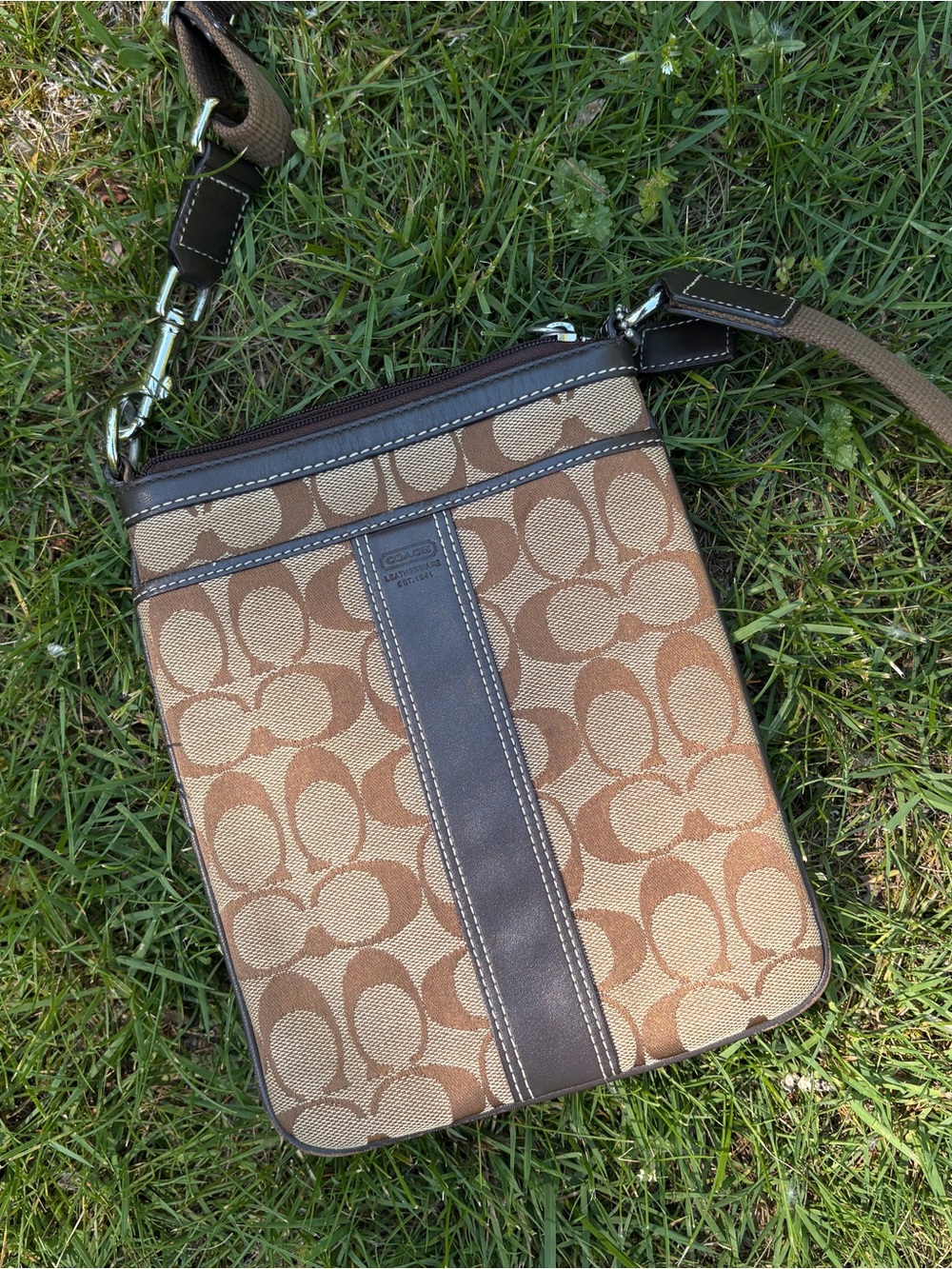 Coach Swingback Crossbody Brown Signature Jacquard Purse